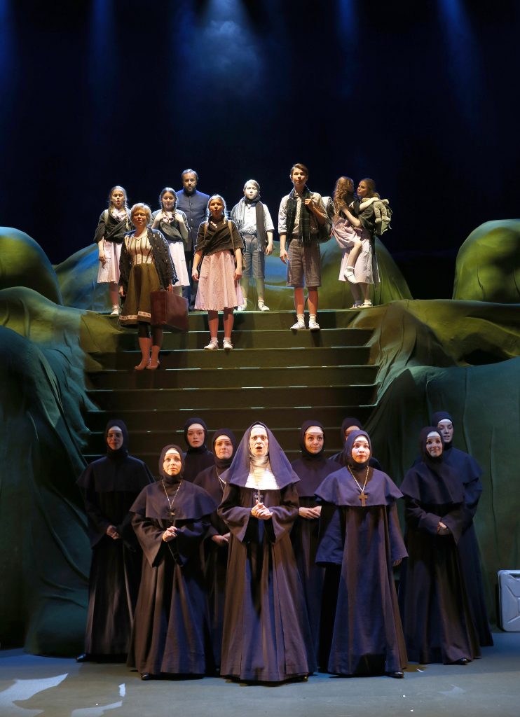 En slående vakker fremførelse av The Sound of Music. Foto: Kilden teater- og konserthus