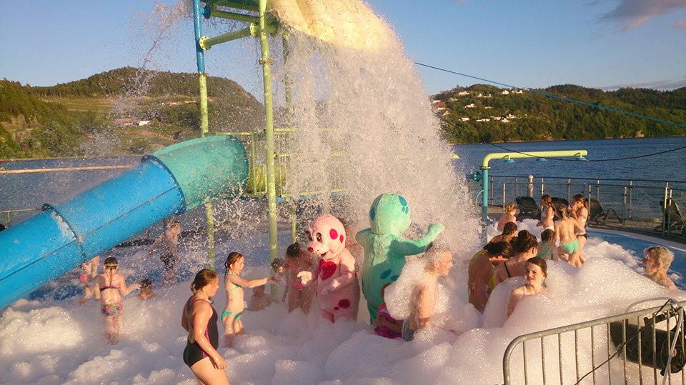 skumparty på Sørlandsbadet