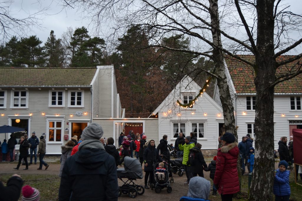 Besøk det årlige julemarkedet på Kristiansand museum. Foto: E. Høibo©Visit Sørlandet