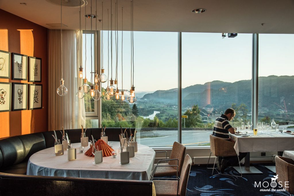 Utsikten Hotell Kvinesdal - Photo: Moose around the world.